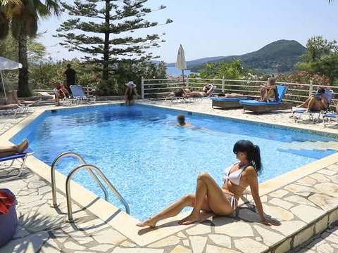 Find-Best-Lesbians.com presents: Public! stranger fucks me in the middle of the hotel pool!