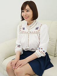 Find-Best-Lesbians.com presents: Asian Mommy Momoka Ogawa gets her pussy penetrated in a solo